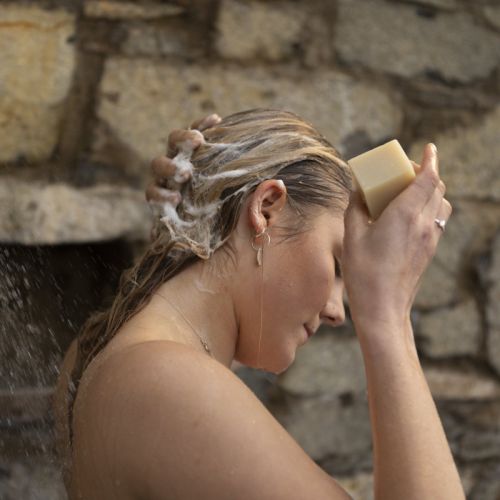 Beauty and the Bees Shampoo Bar Tasmanian Real Beer with Ginger, Cinnamon & Nutmeg 120g